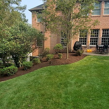 Awesome-mulch-instillation-and-bed-maintenance-in-Upper-St-Clair-Pa 3