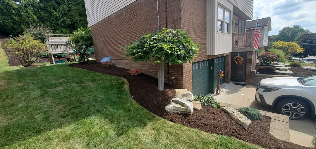 Complete garden bed renovation and seasonal mulching in Pittsburgh, Pa