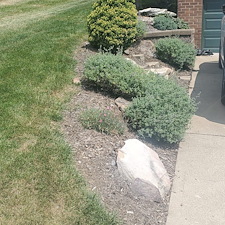 Complete-garden-bed-renovation-and-seasonal-mulching-in-Pittsburgh-Pa 5