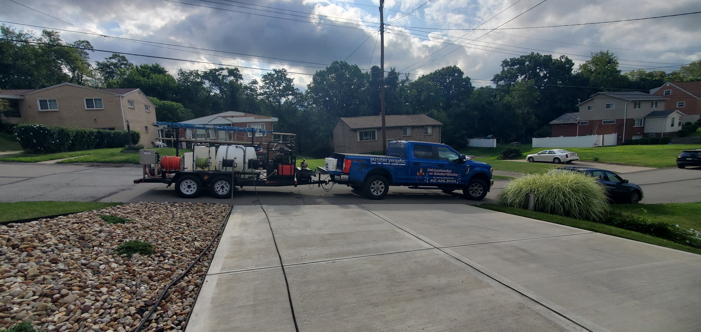 Deep concrete cleaning in Munhall, Pa