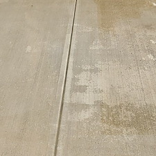 Deep-concrete-cleaning-in-Munhall-Pa 1