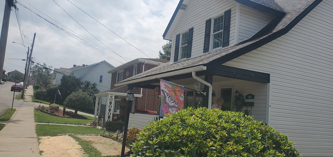 Front yard regrading and seeding in Munhall, Pa
