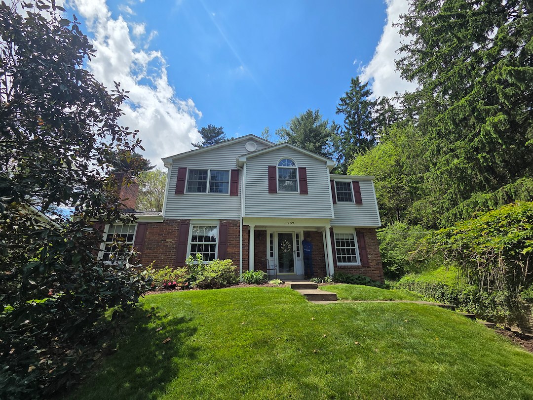 Mold remolving House wash in Pittsburgh, Pa